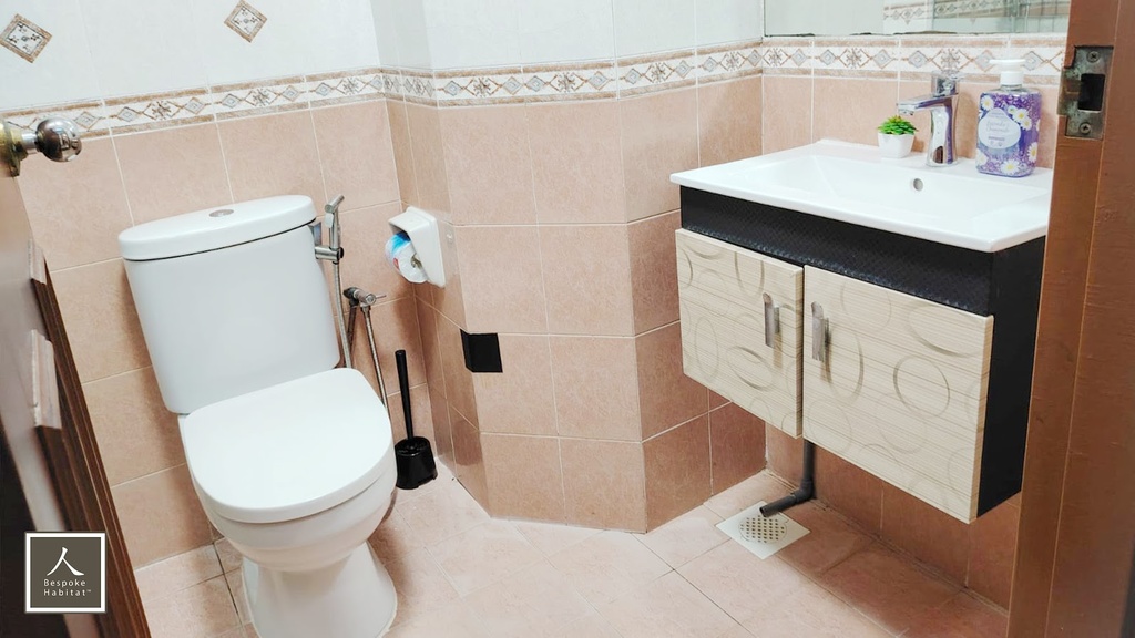 Common bathroom 1