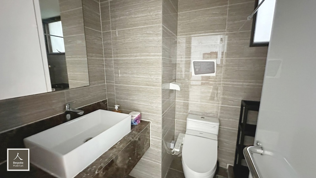 Common bathroom 1