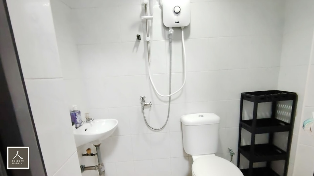 Common bathroom 2