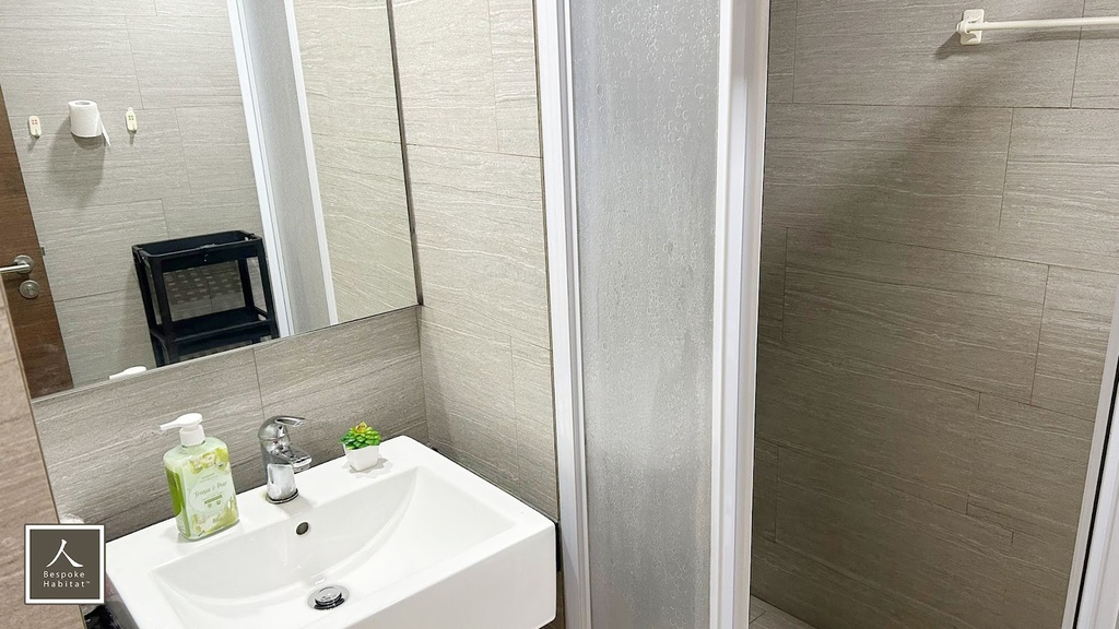 Common bathroom 2